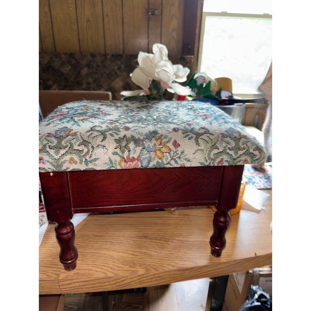 Vintage Style Floral Tapestry Storage Footstool Wood Turned Legs Ottoman